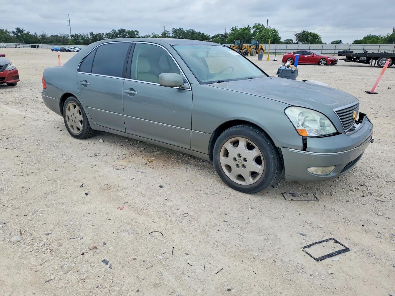 2003 LEXUS LS 430 photo 4