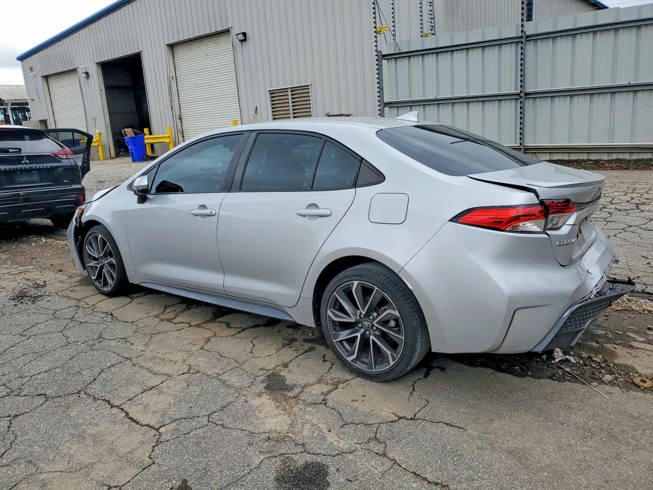 2022 TOYOTA COROLLA SE photo 4