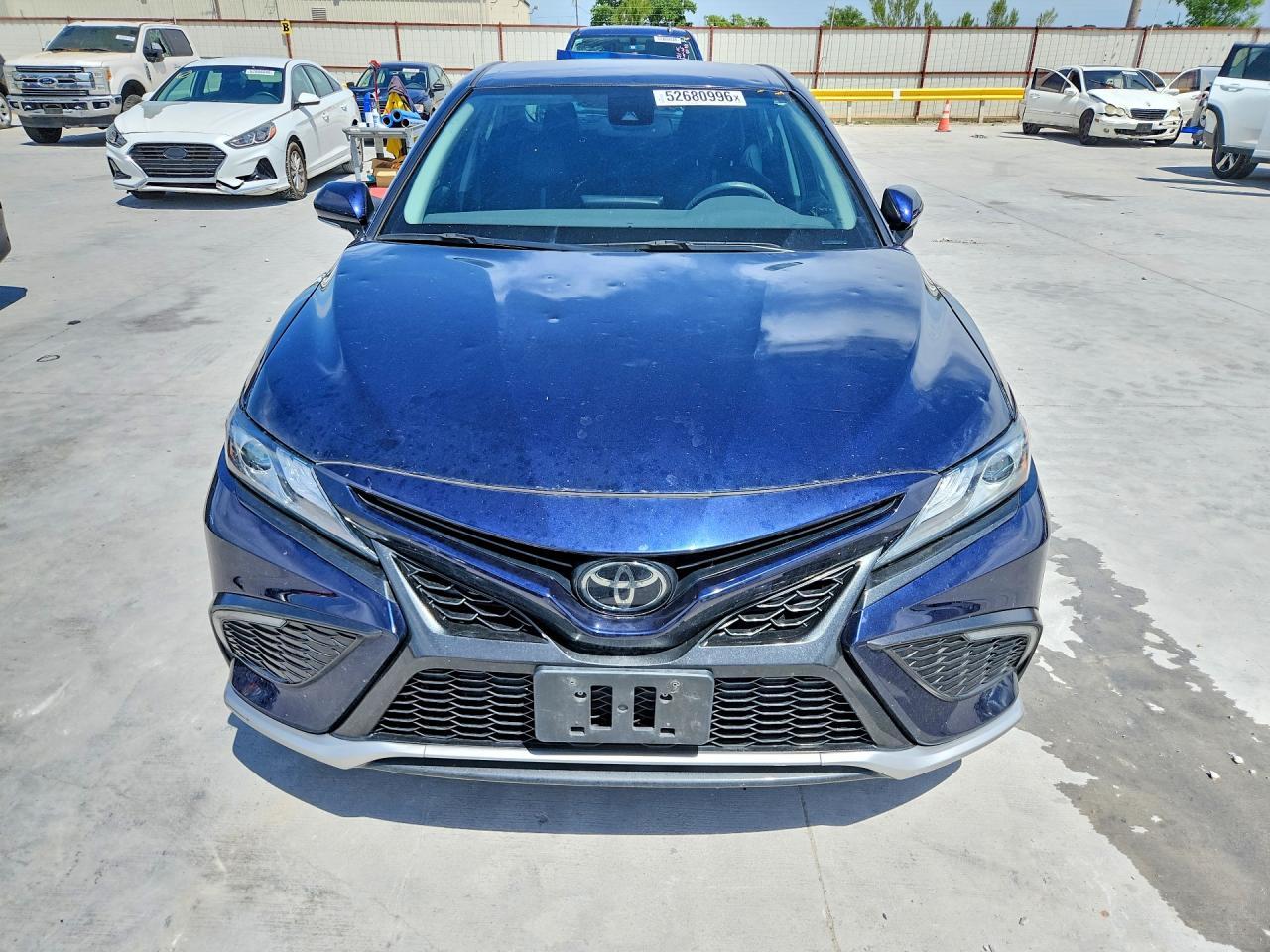 2022 TOYOTA CAMRY XSE photo 5
