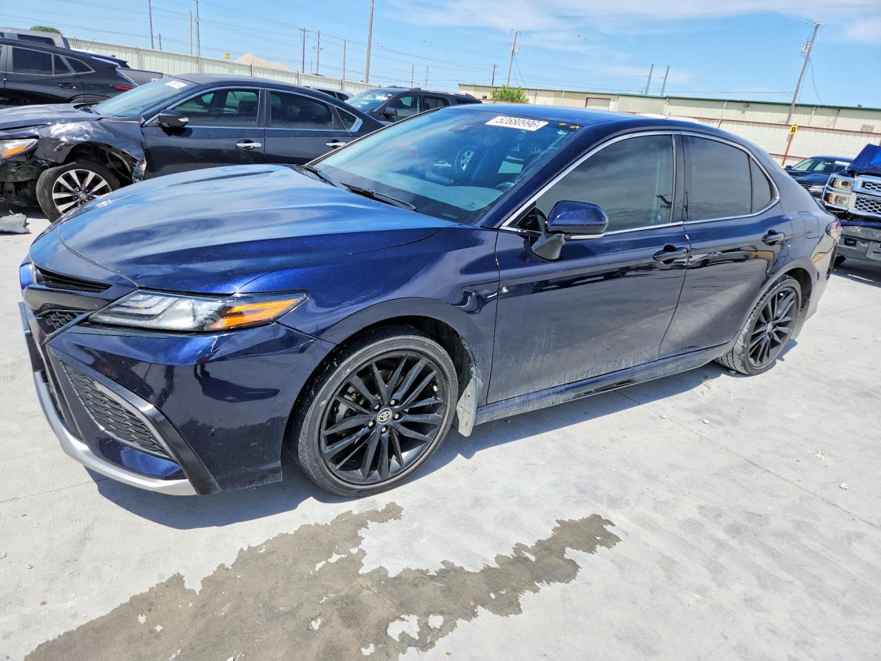 2022 TOYOTA CAMRY
