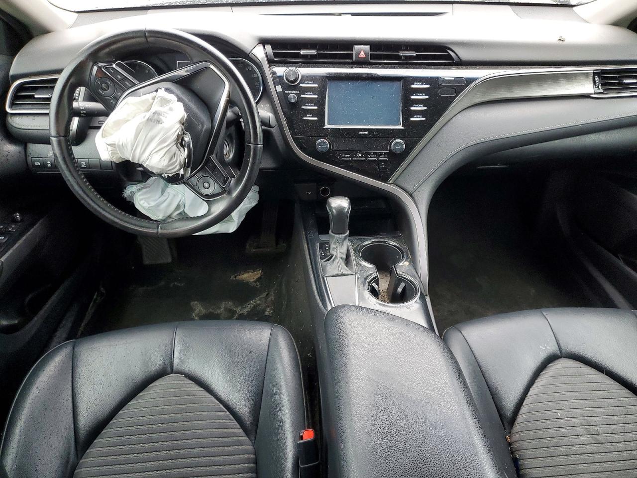 2020 TOYOTA CAMRY SE photo 15