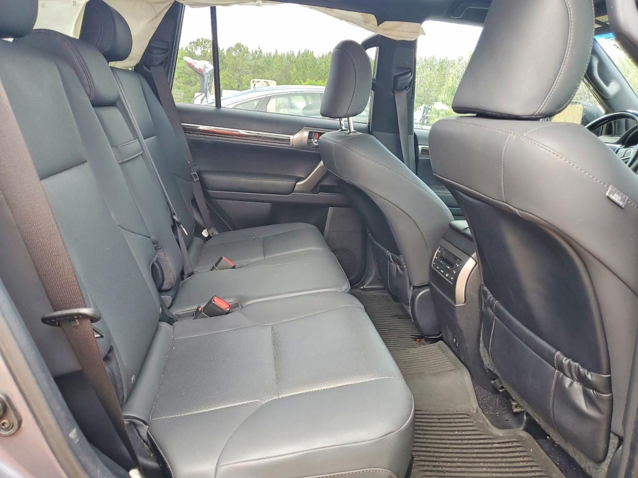 2022 LEXUS GX 460 photo 28