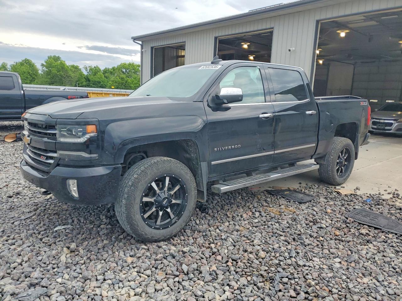 2017 CHEVROLET SILVERADO