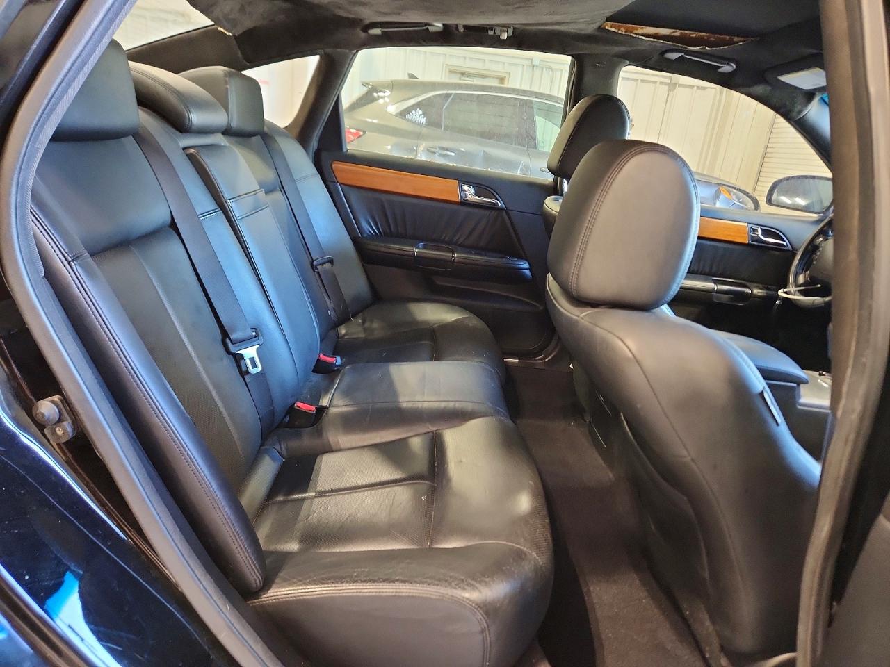 2007 INFINITI M35 X photo 19