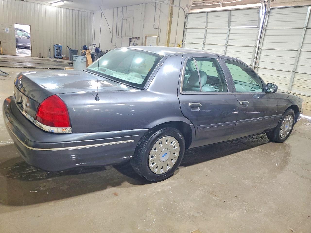 2005 FORD CROWN VICTORIA POLICE INTERCEPTOR photo 5
