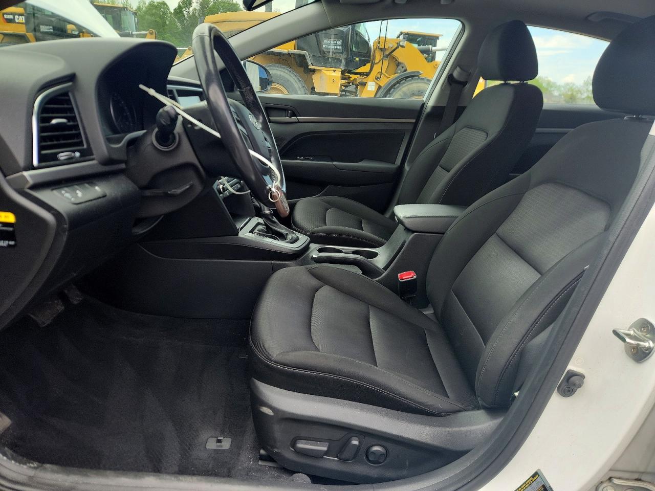 2017 HYUNDAI ELANTRA VALUE EDITION photo 13