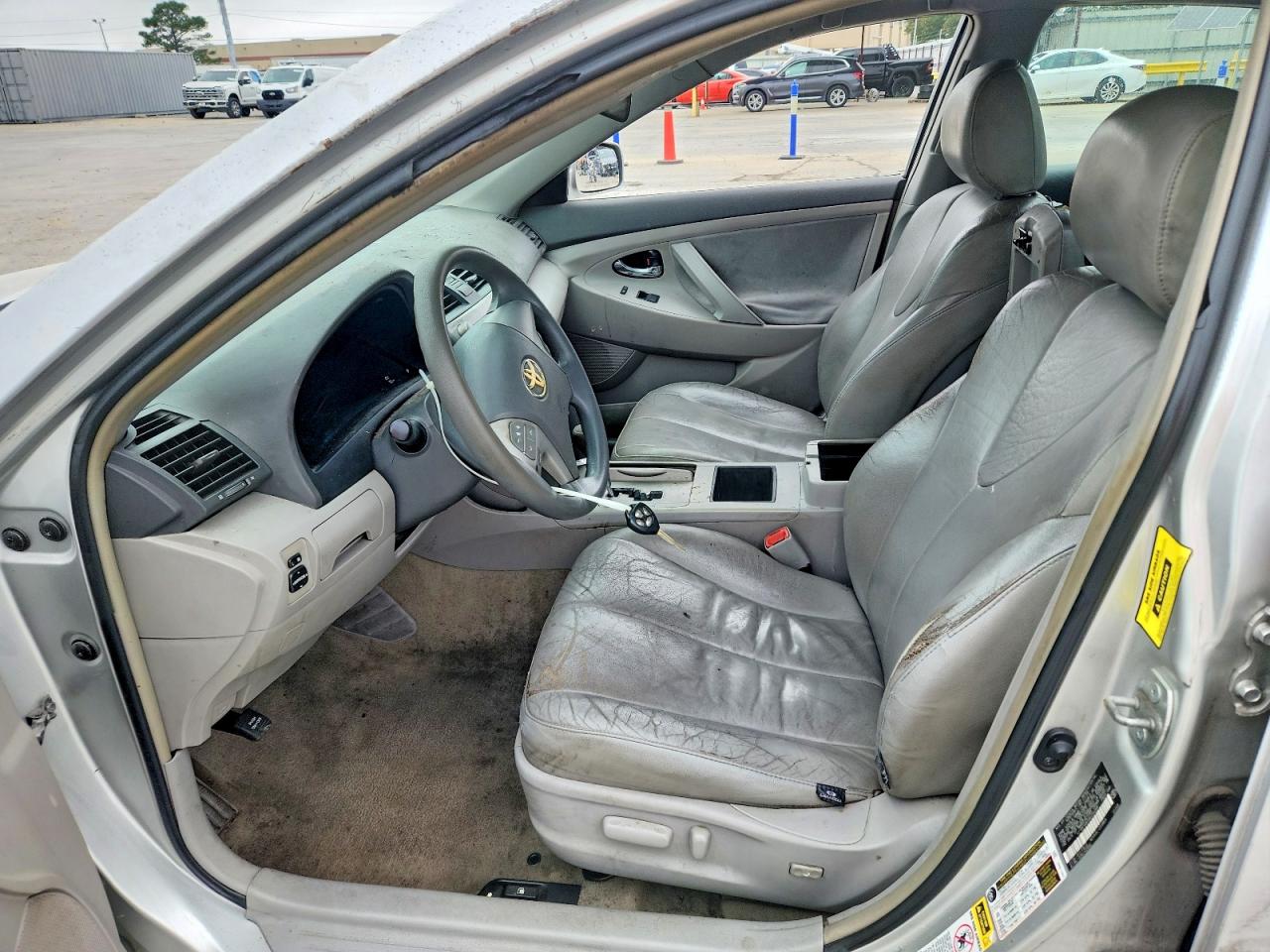 2008 TOYOTA CAMRY LE photo 7