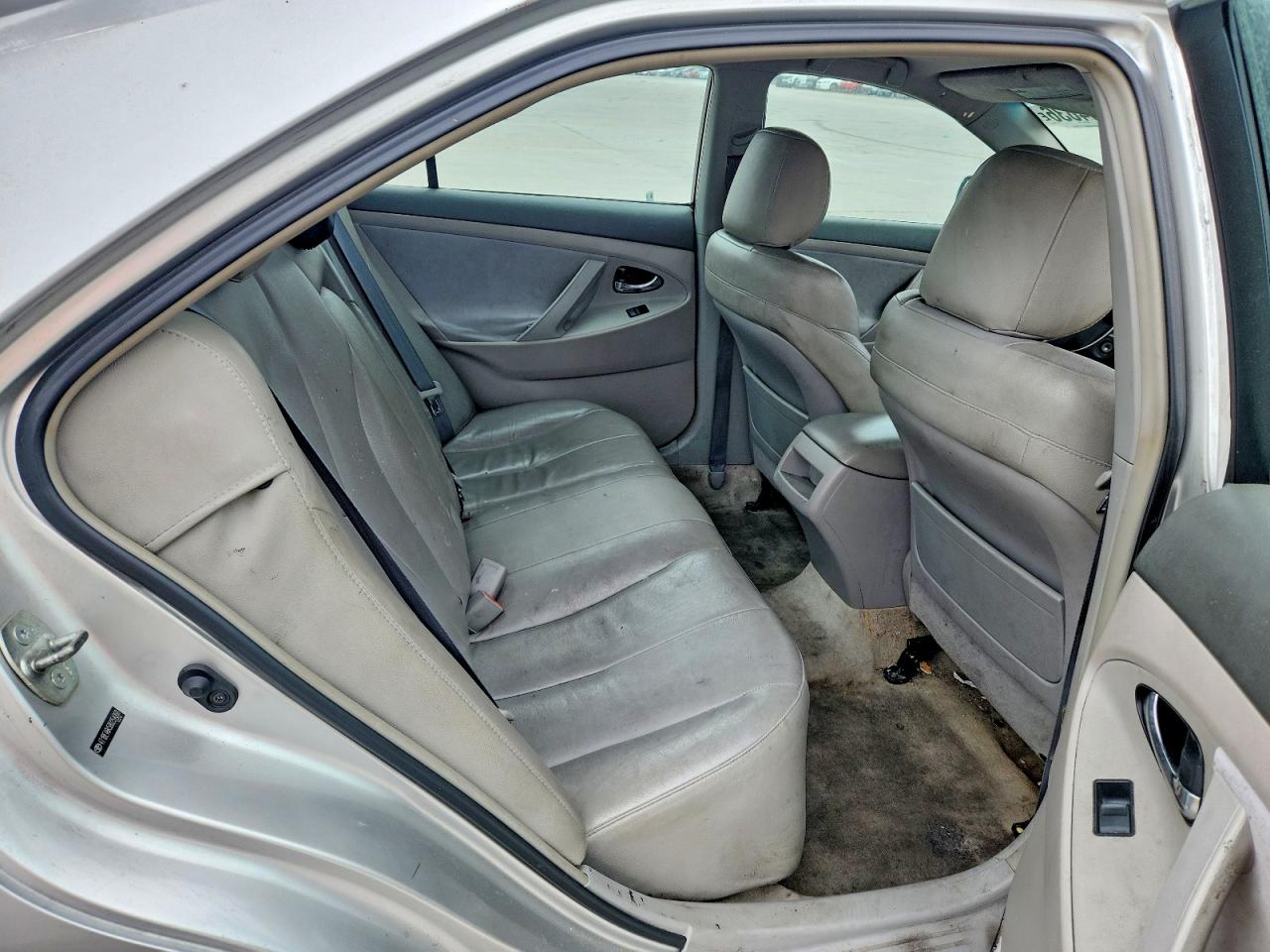 2008 TOYOTA CAMRY LE photo 10