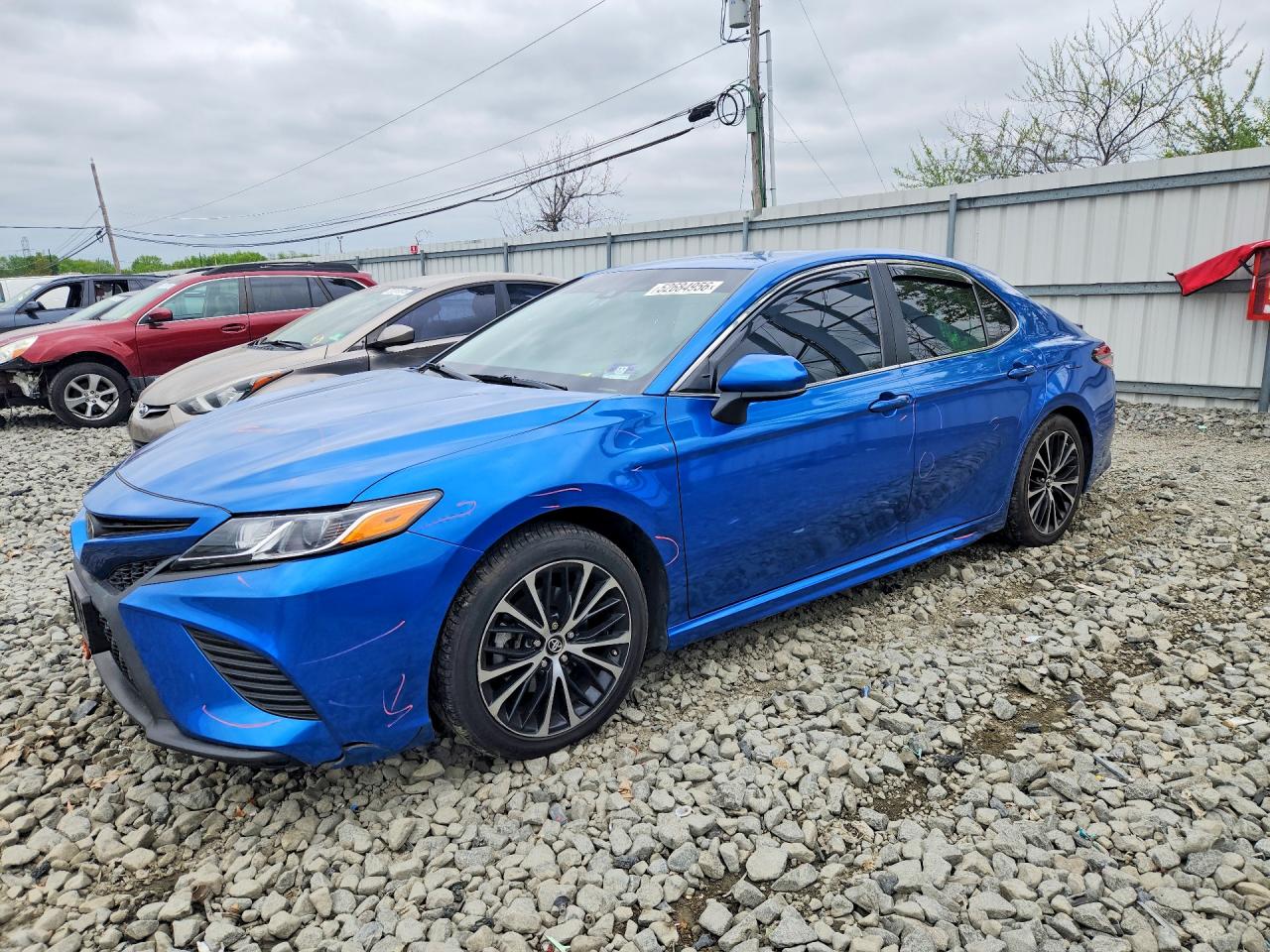 2018 TOYOTA CAMRY
