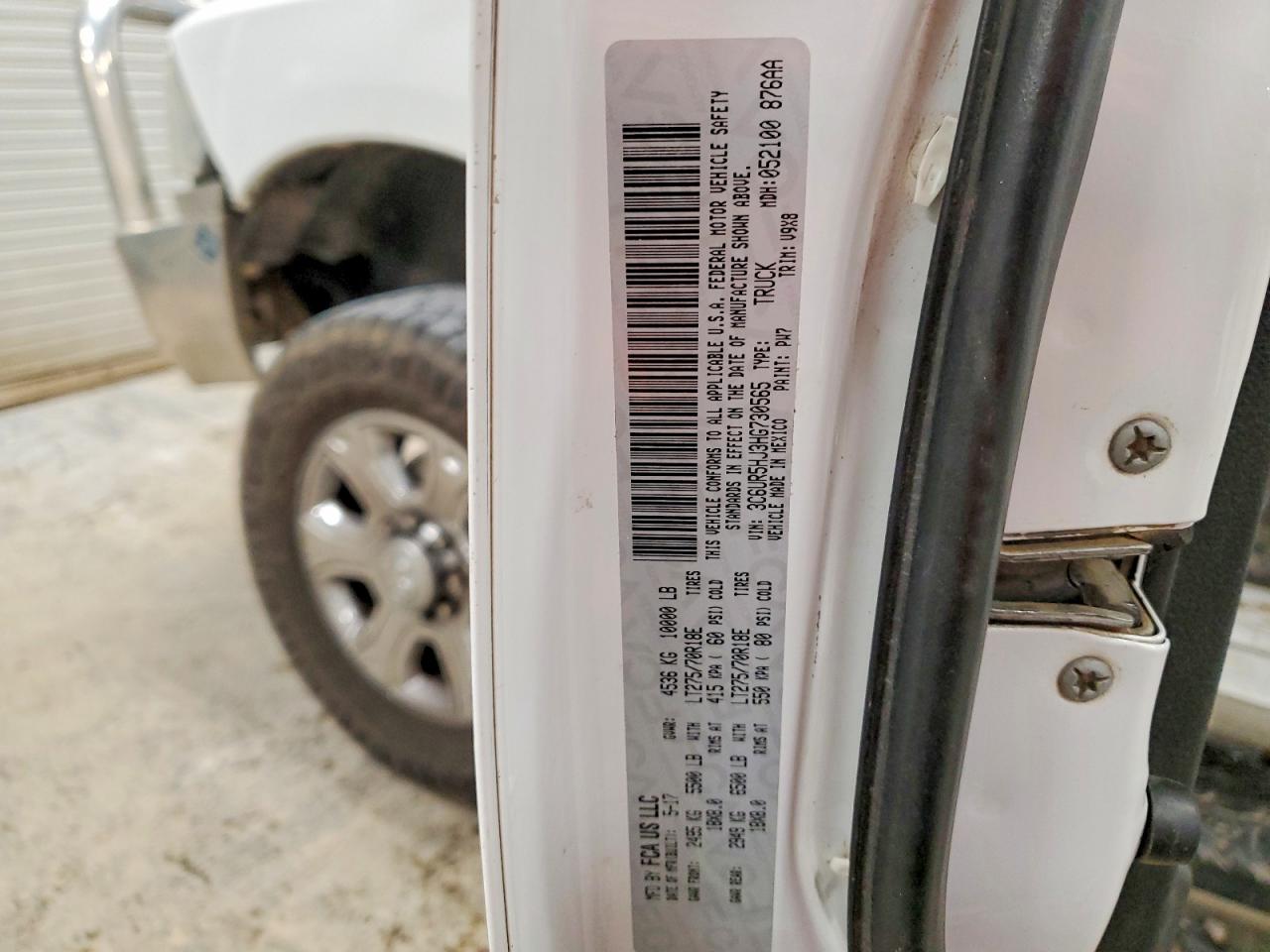 2017 RAM 2500 ST photo 12
