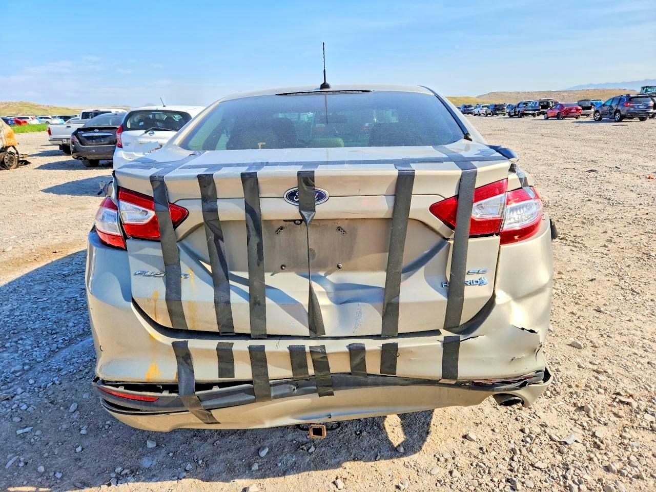 2015 FORD FUSION SE HYBRID photo 16