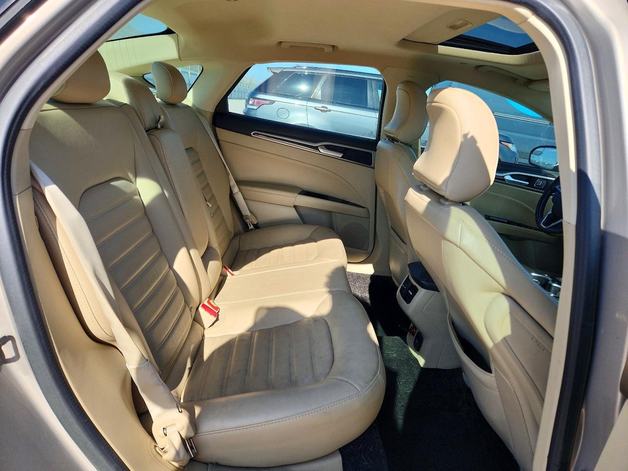 2015 FORD FUSION SE HYBRID photo 28