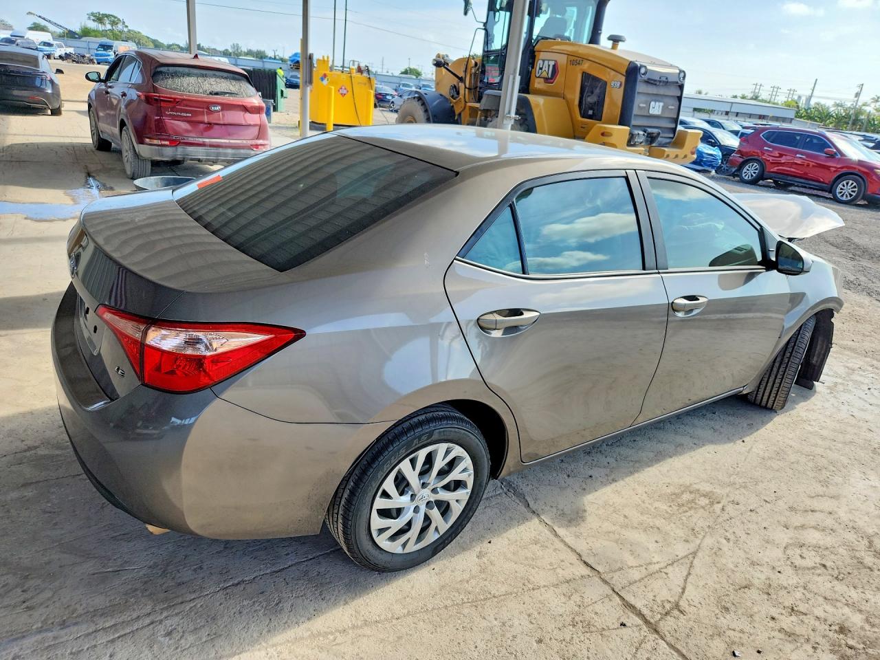 2019 TOYOTA COROLLA LE photo 5