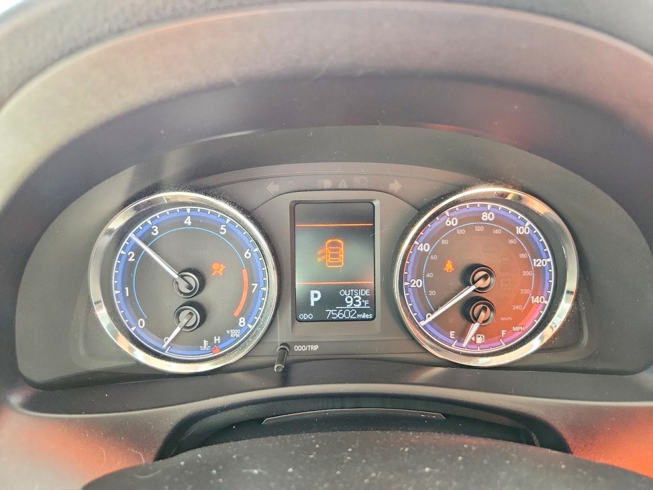 2019 TOYOTA COROLLA LE photo 17
