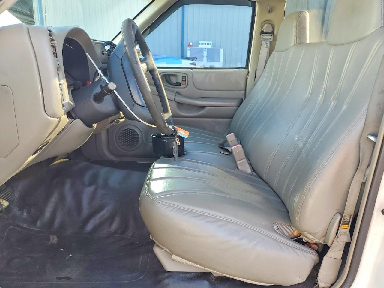 1998 CHEVROLET S TRUCK S10 photo 13