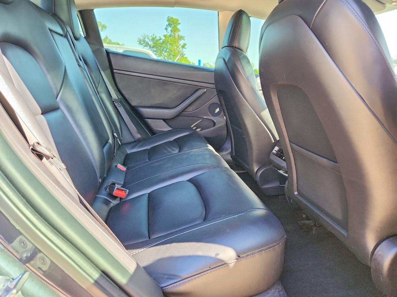 2022 TESLA MODEL 3 photo 31