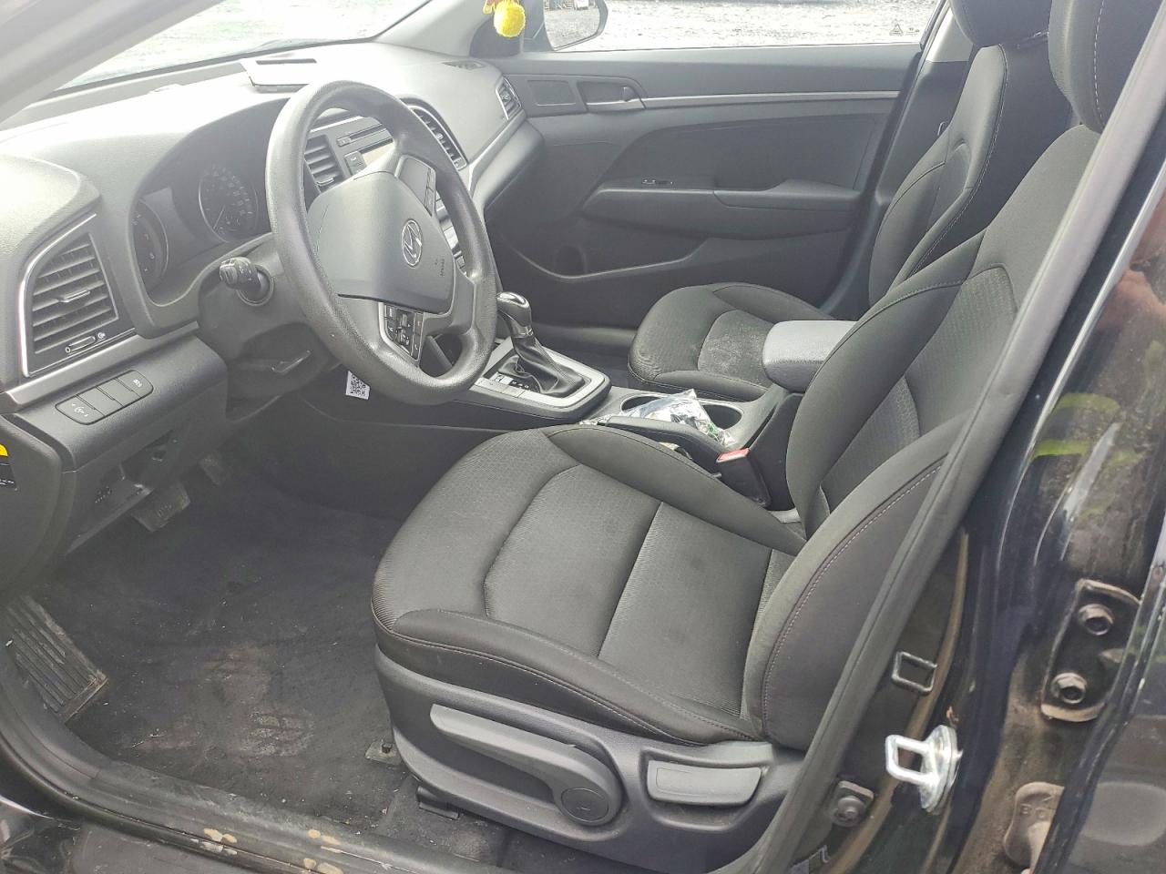 2018 HYUNDAI ELANTRA SE photo 19