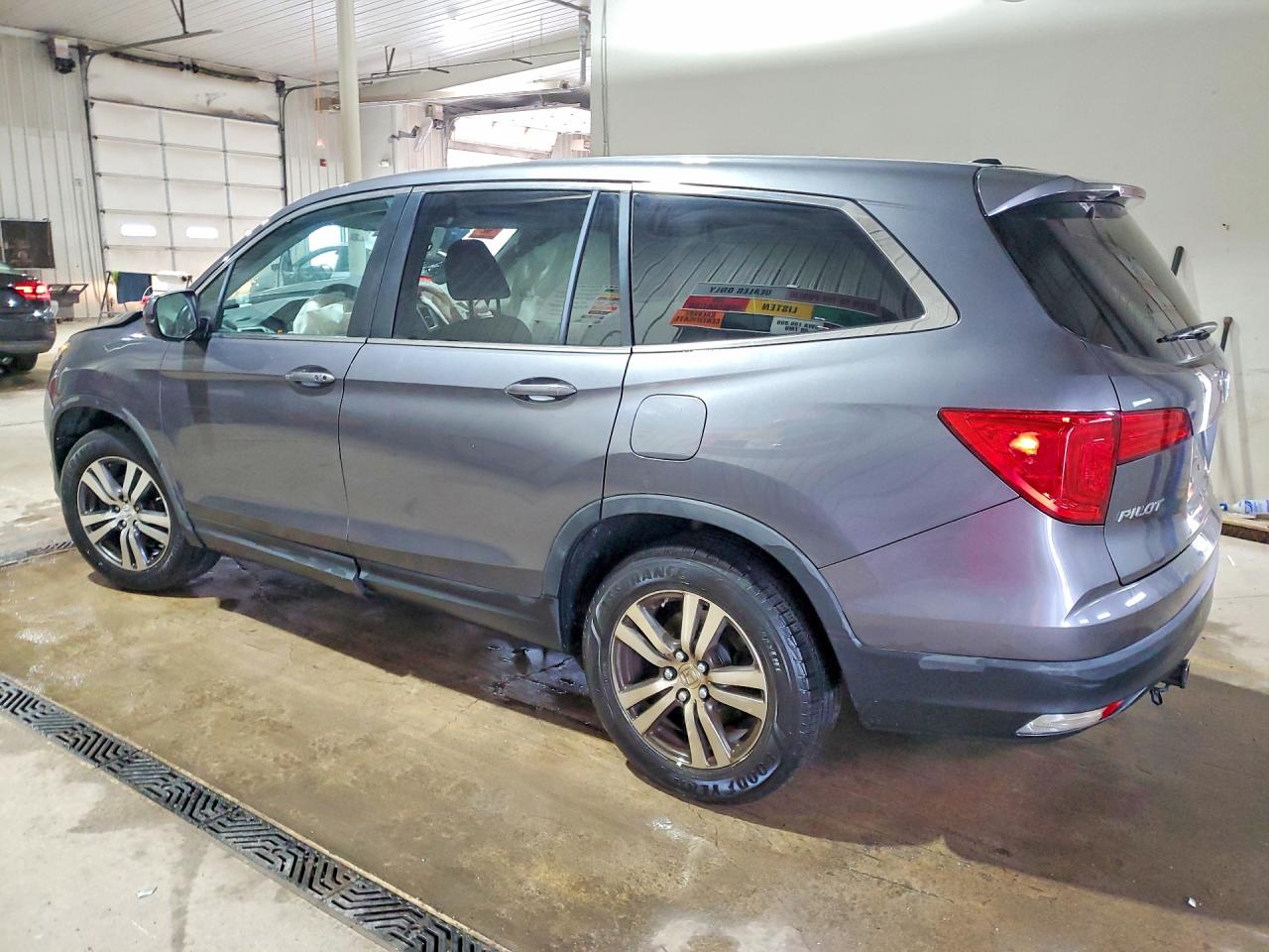 2016 HONDA PILOT EXL photo 3
