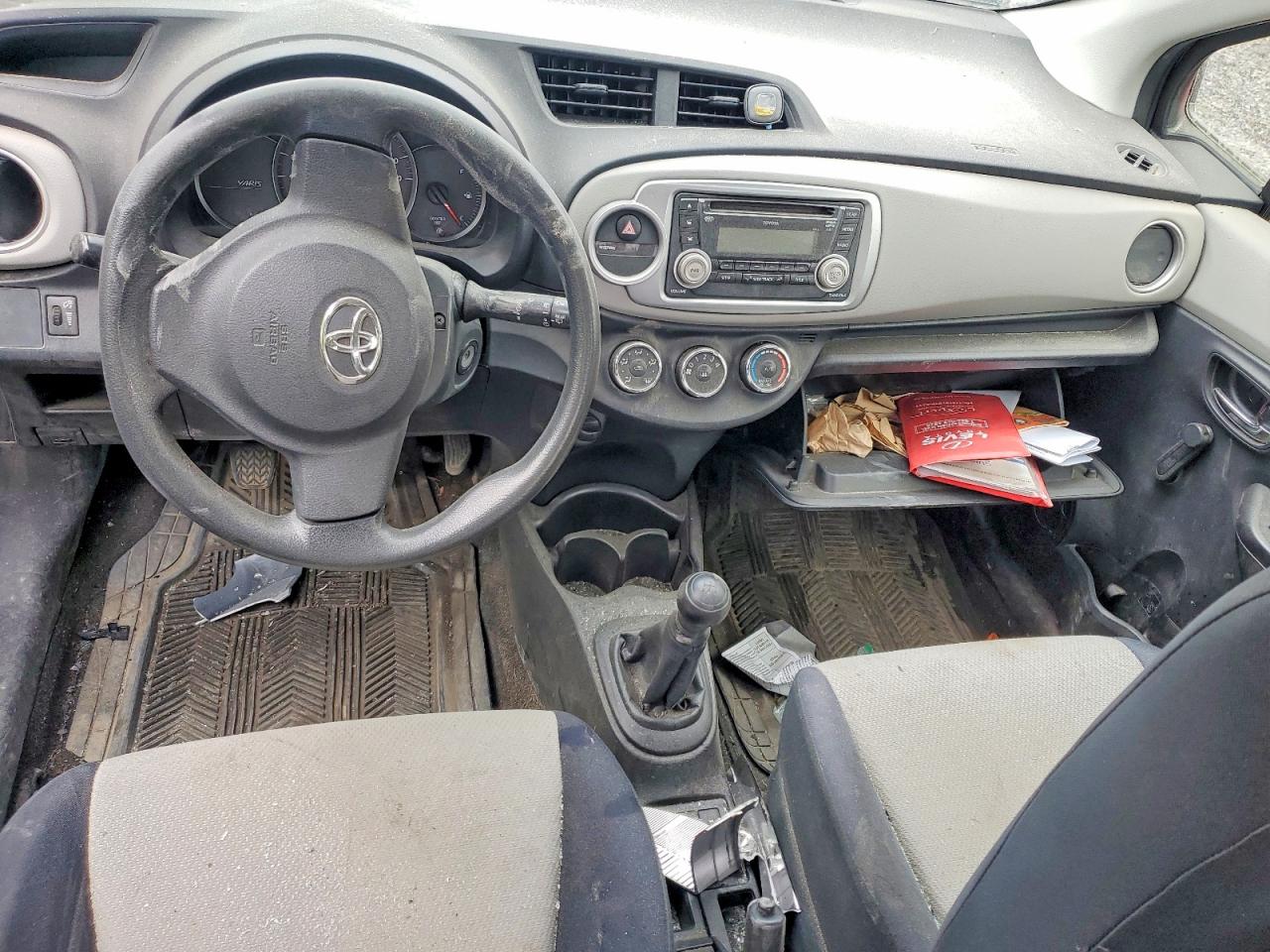 2013 TOYOTA YARIS 3-DOOR L photo 8