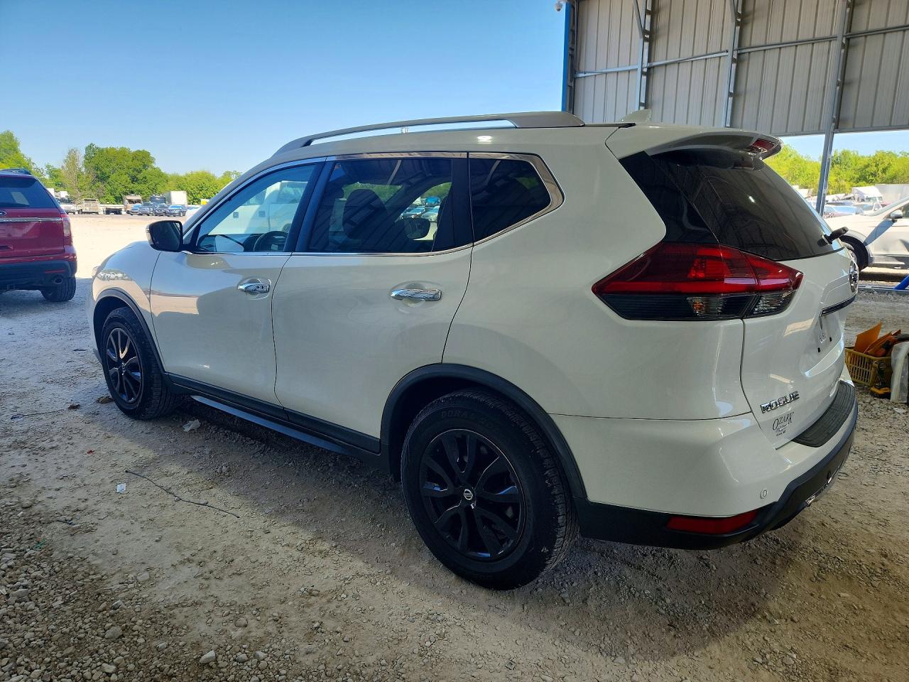 2020 NISSAN ROGUE SV photo 2