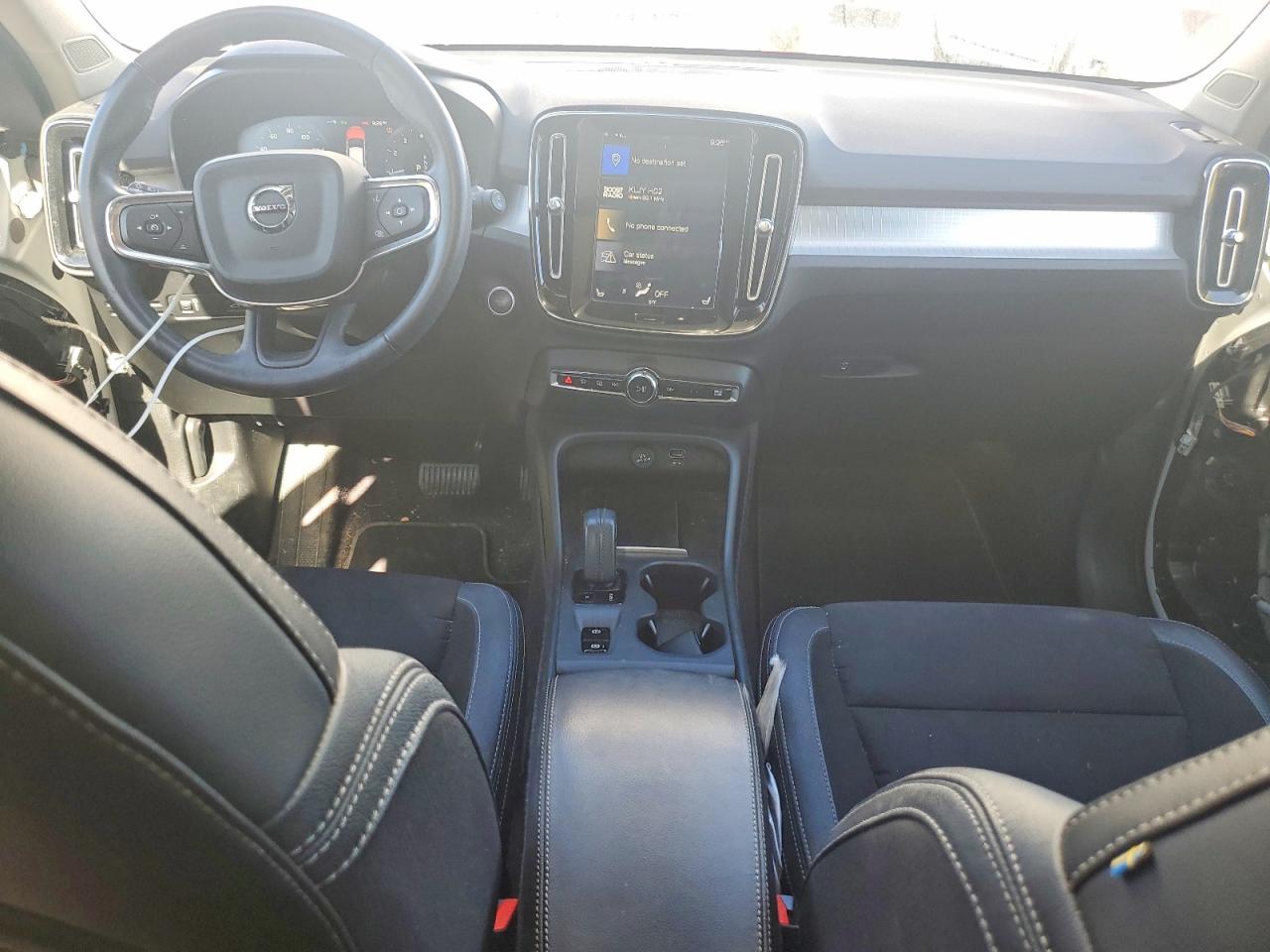2020 VOLVO XC40 T5 MOMENTUM photo 15
