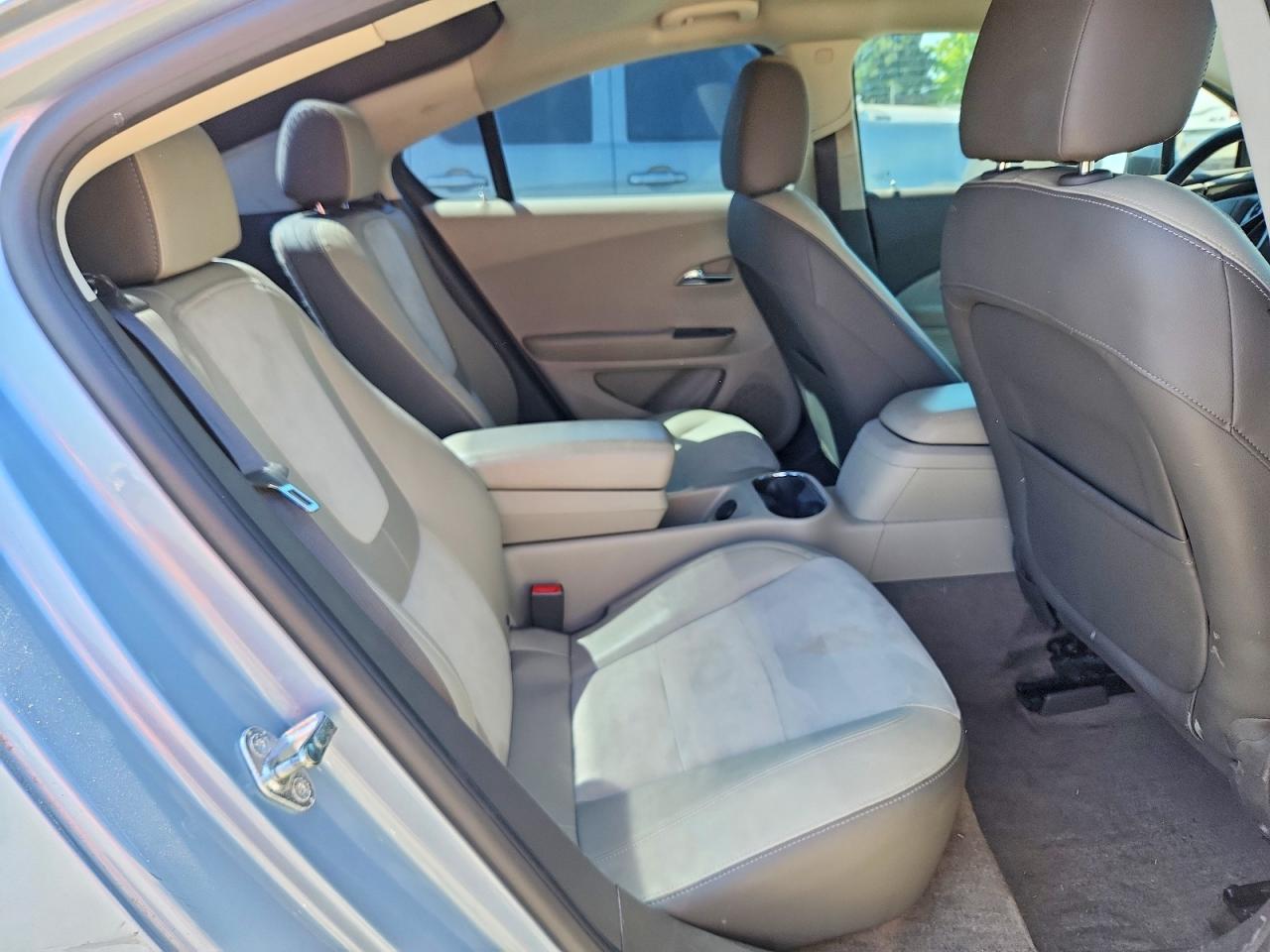 2013 CHEVROLET VOLT photo 19