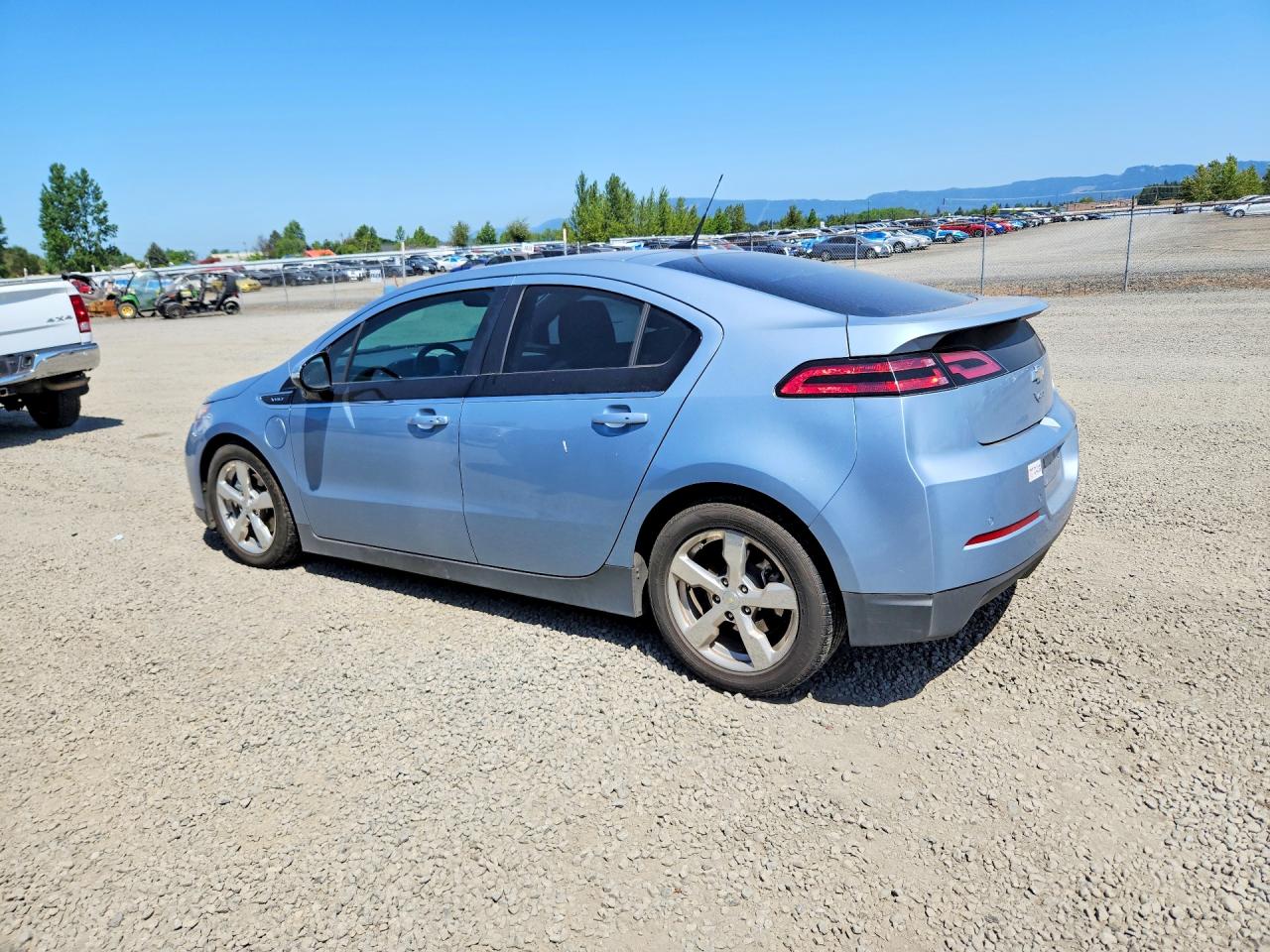 2013 CHEVROLET VOLT photo 3