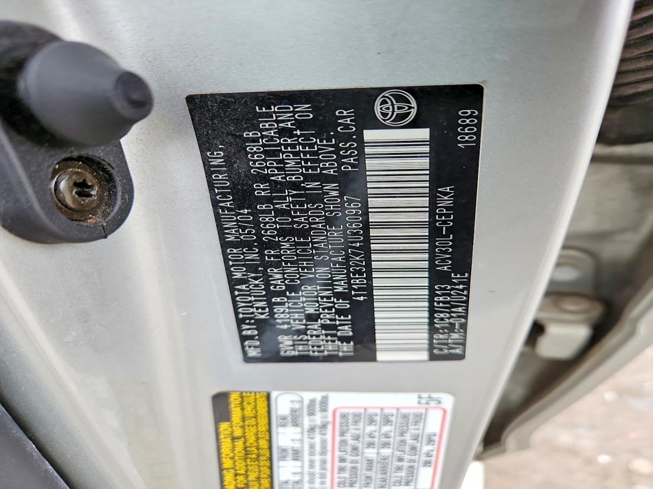 2004 TOYOTA CAMRY LE photo 23