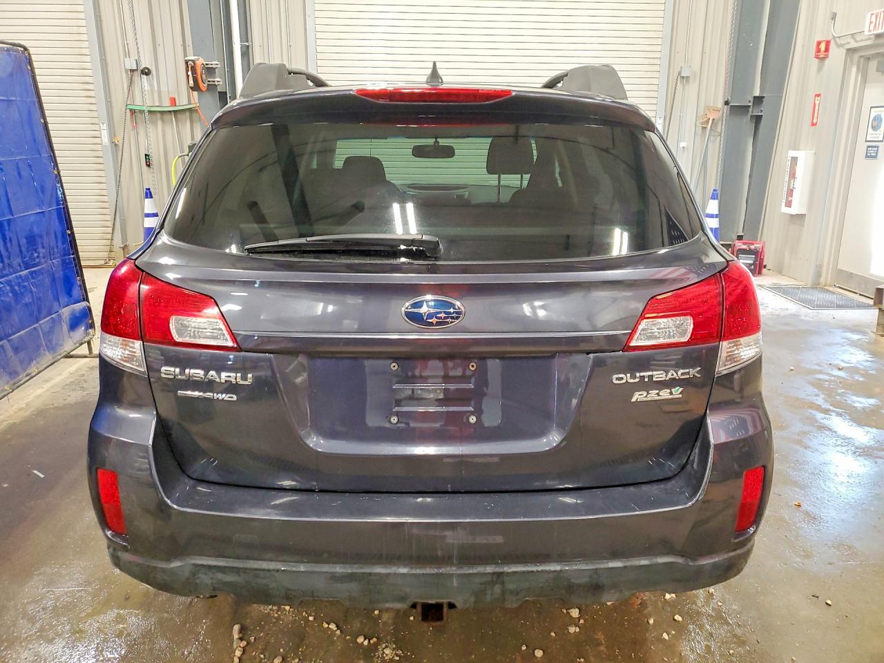 2011 SUBARU OUTBACK 2.5I PREMIUM photo 11