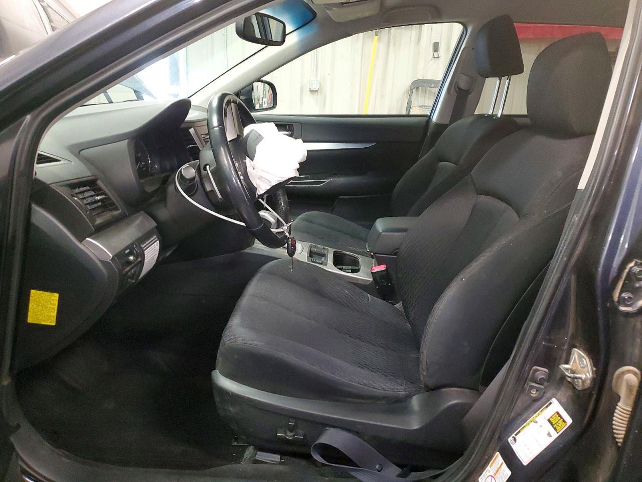2011 SUBARU OUTBACK 2.5I PREMIUM photo 13