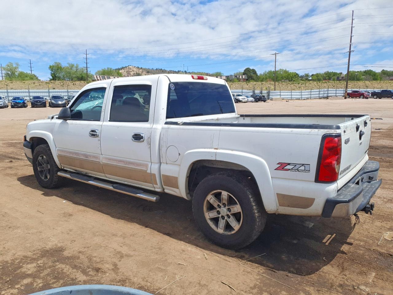 2005 CHEVROLET SILVERADO K1500 photo 3
