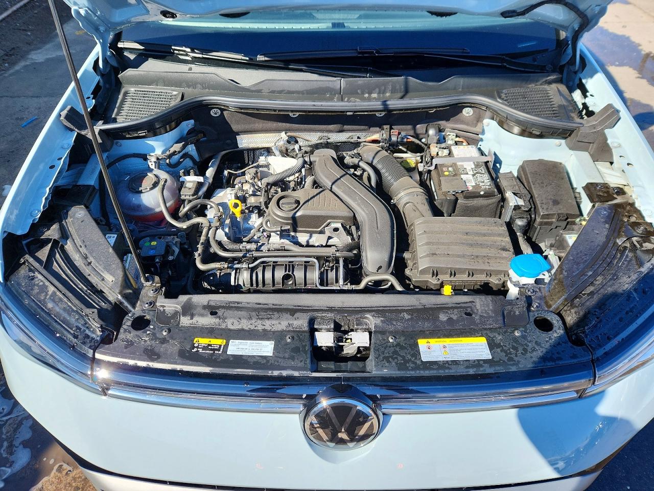 2025 VOLKSWAGEN TAOS SEL photo 23