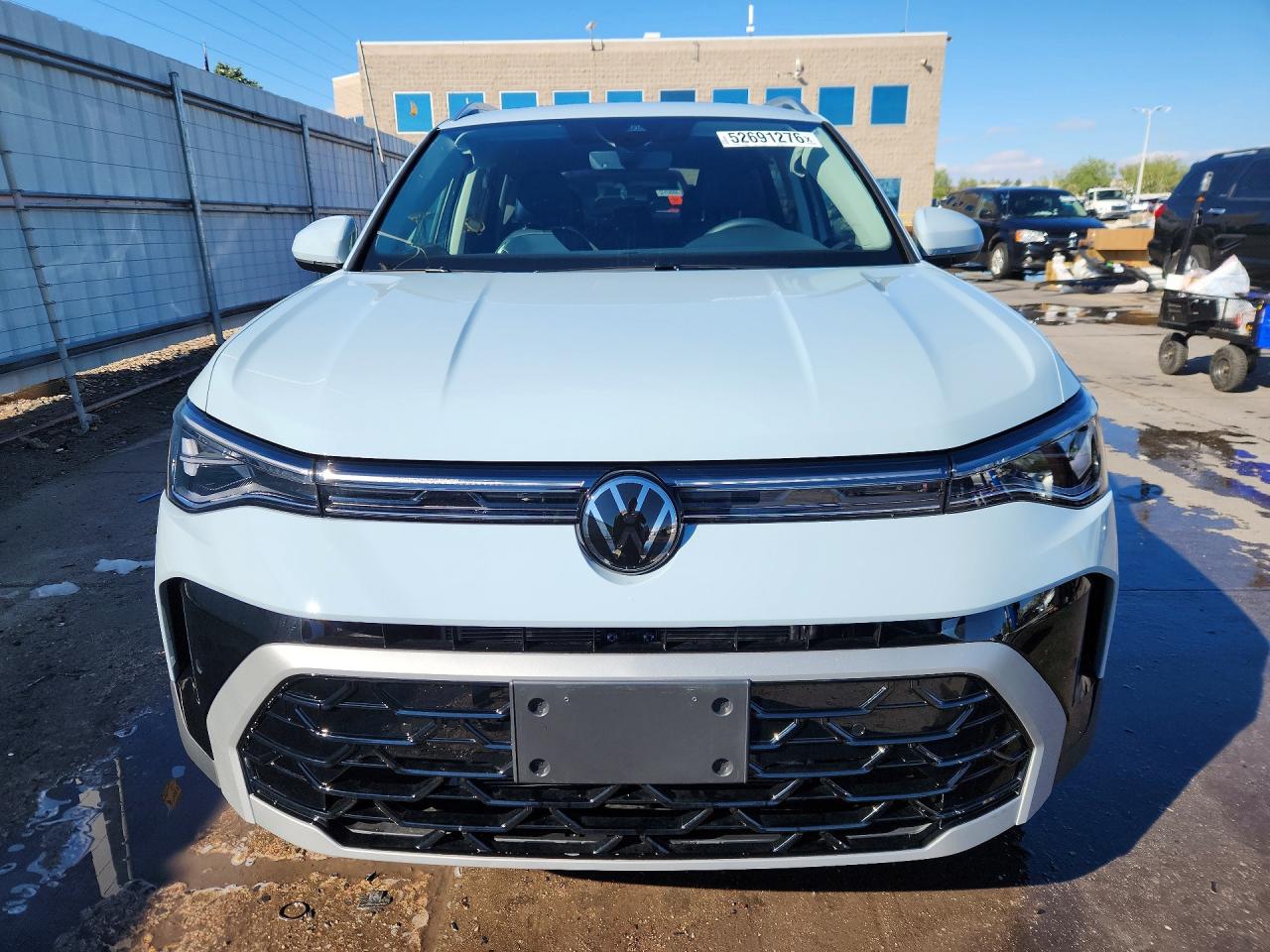 2025 VOLKSWAGEN TAOS SEL photo 9