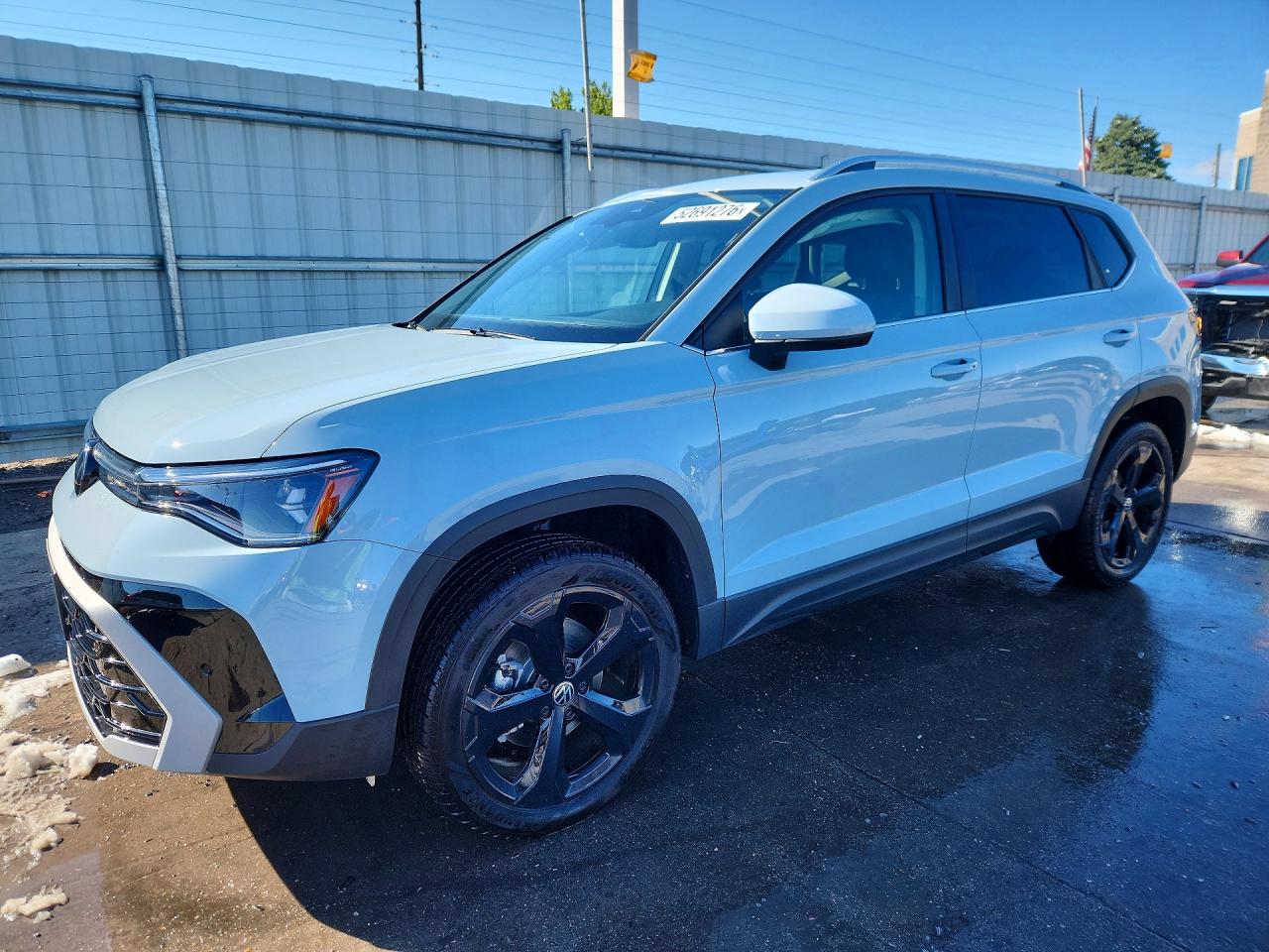 2025 VOLKSWAGEN TAOS