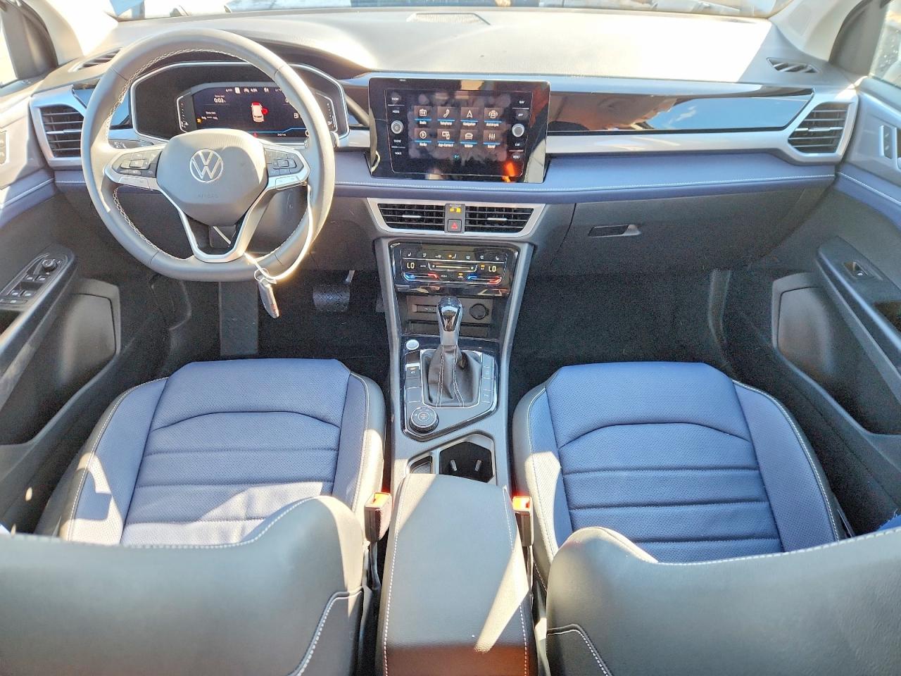 2025 VOLKSWAGEN TAOS SEL photo 15