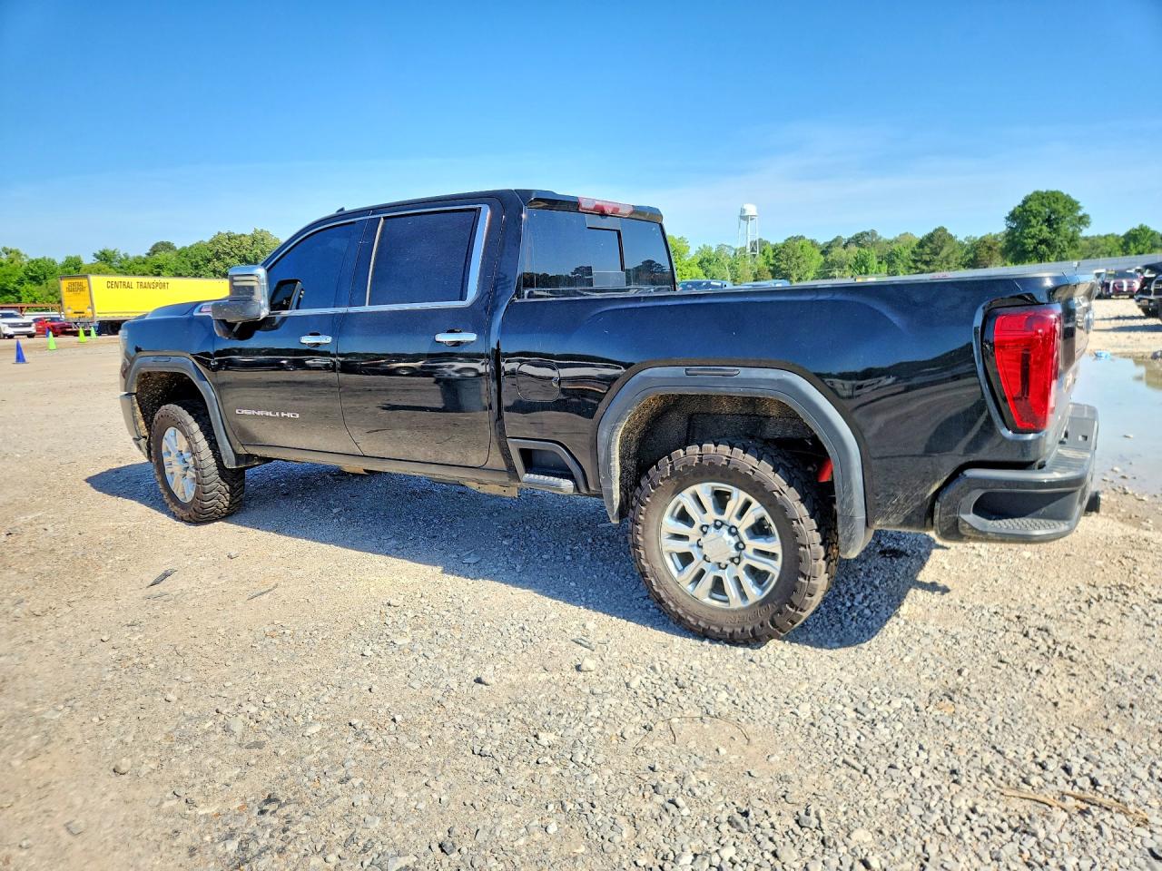 2021 GMC SIERRA K2500 DENALI photo 3