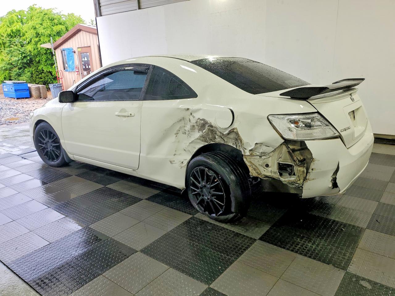 2010 HONDA CIVIC LX photo 4