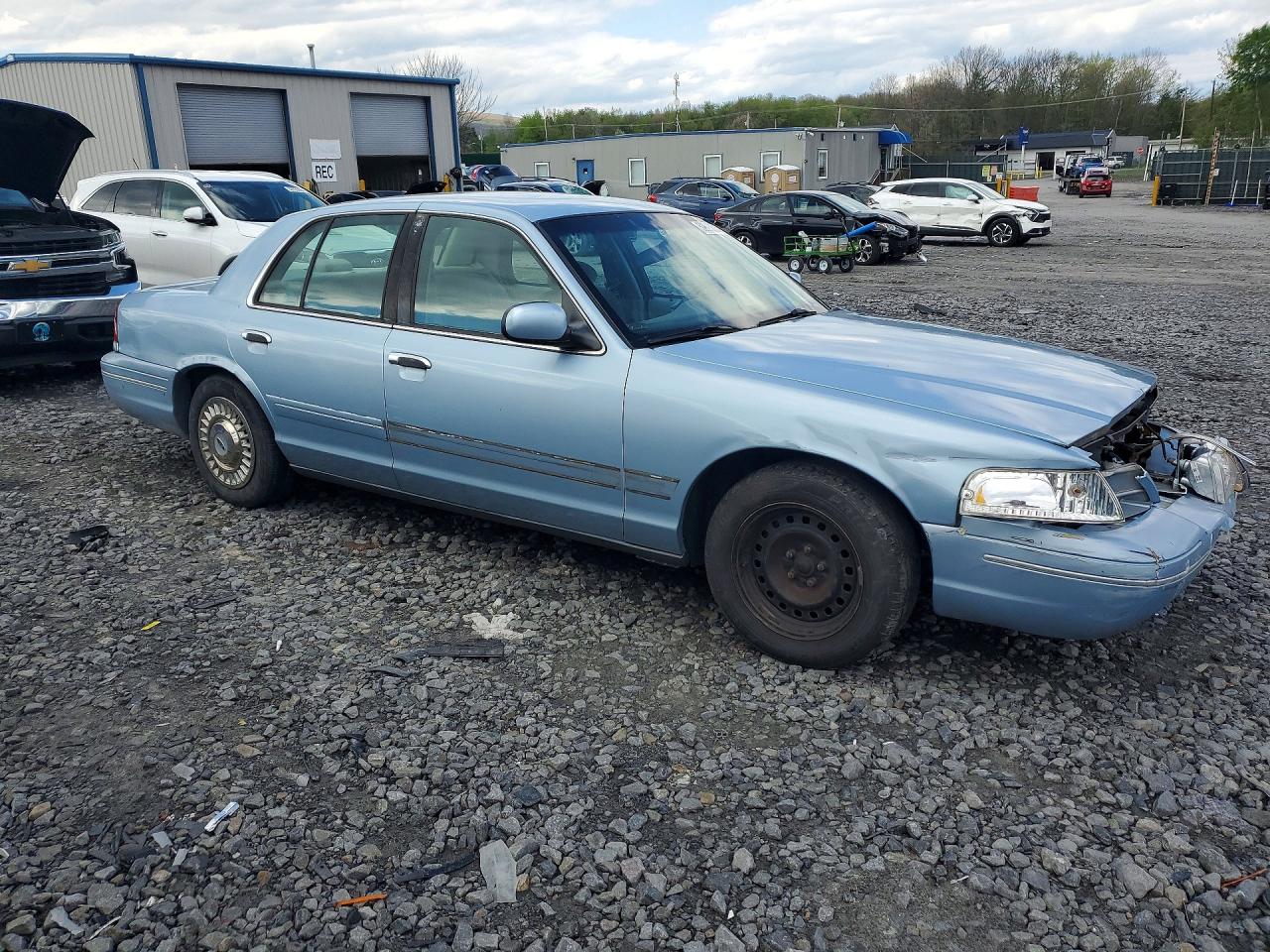 2001 FORD CROWN VICTORIA photo 10