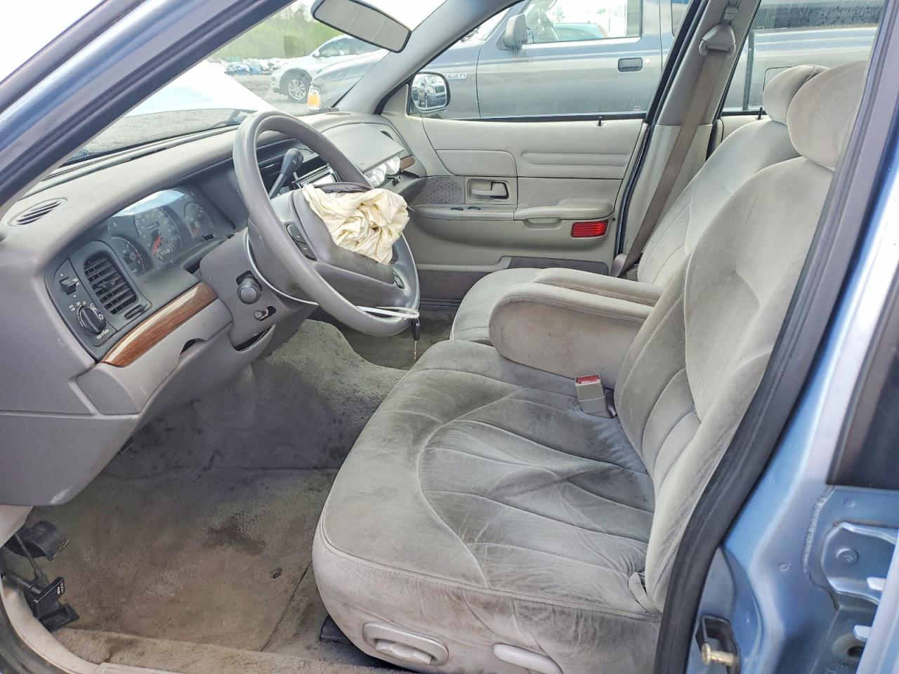 2001 FORD CROWN VICTORIA photo 19