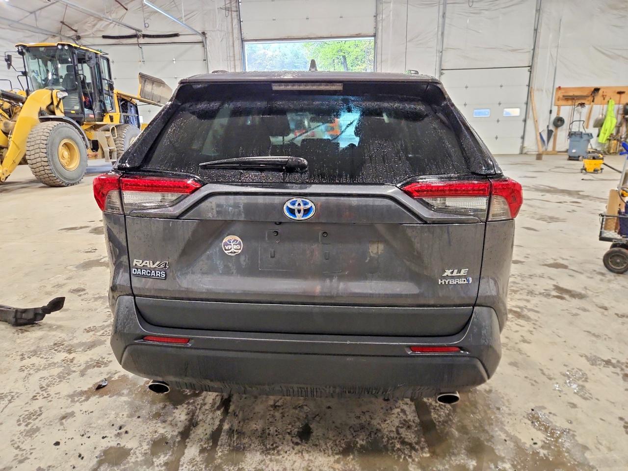 2022 TOYOTA RAV4 XLE photo 16