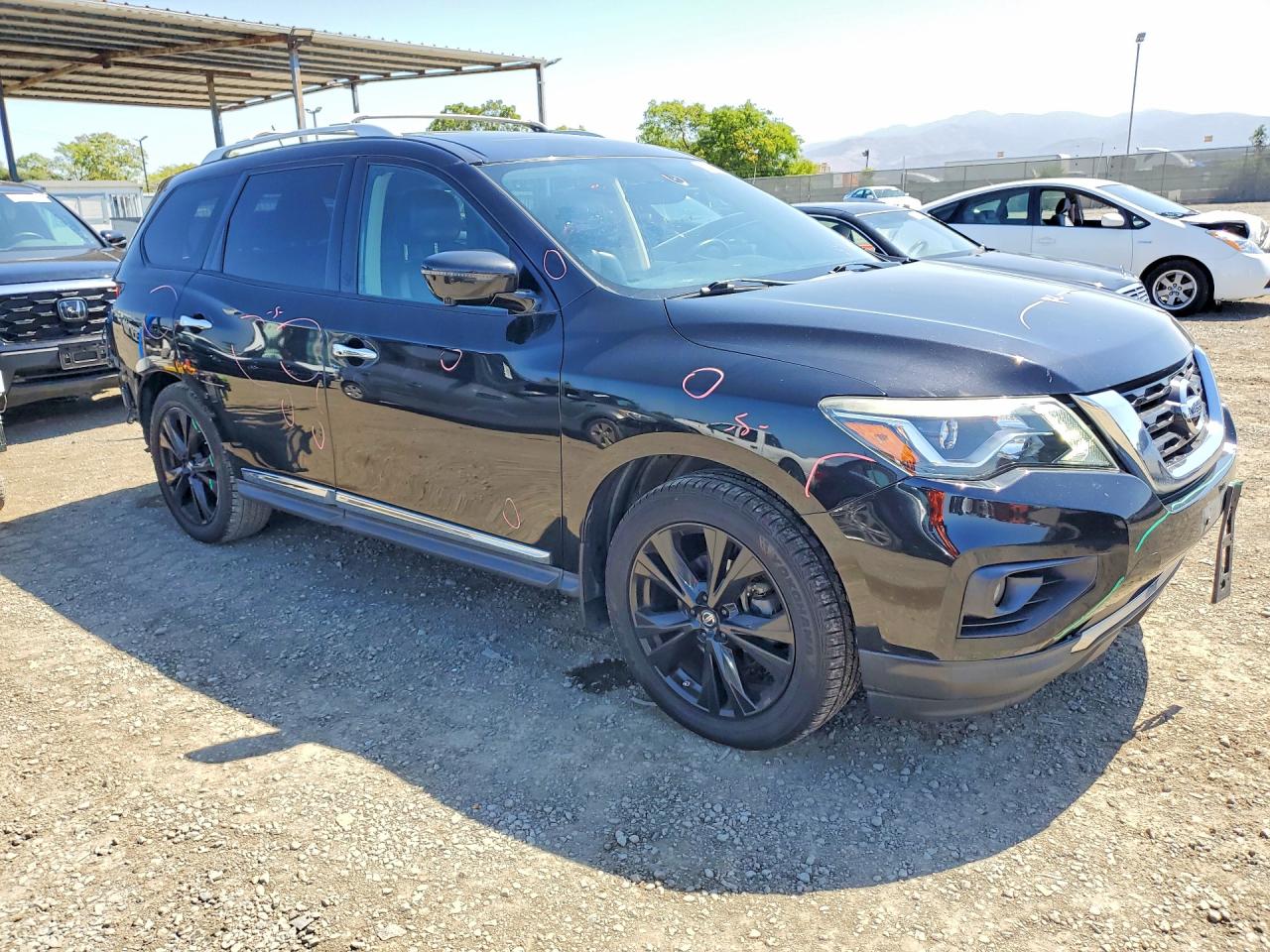 2017 NISSAN PATHFINDER PLATINUM photo 4
