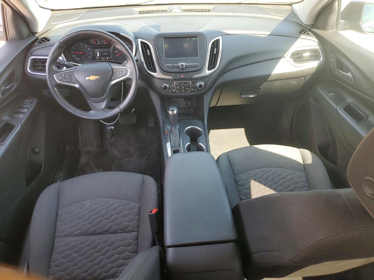 2018 CHEVROLET EQUINOX LT photo 8