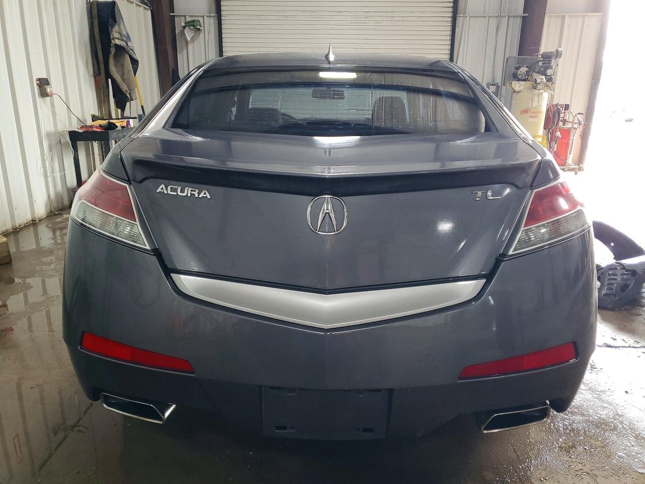 2010 ACURA TL photo 16