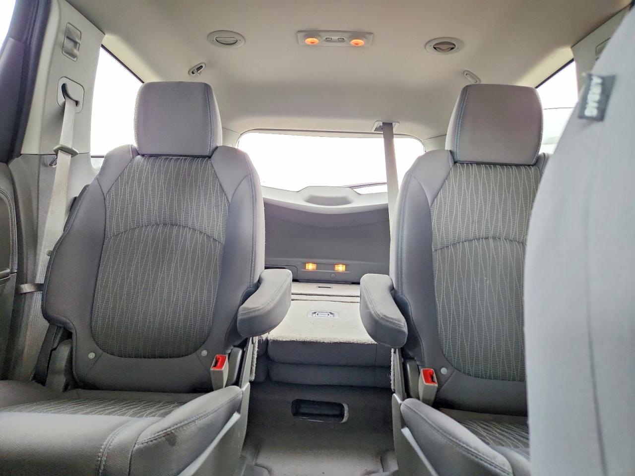 2014 CHEVROLET TRAVERSE LT photo 28