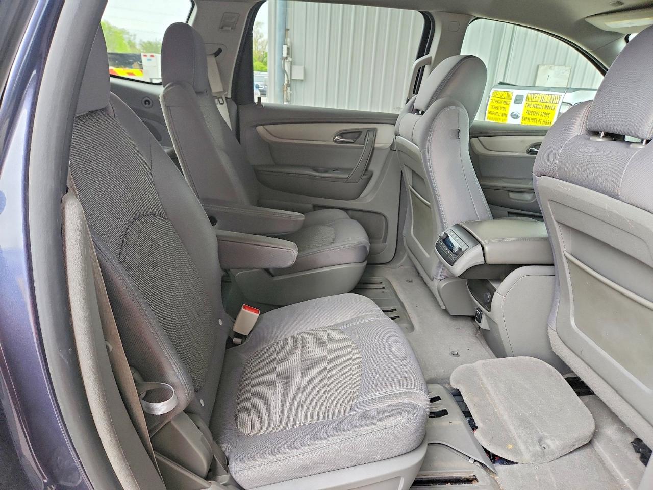2014 CHEVROLET TRAVERSE LT photo 31