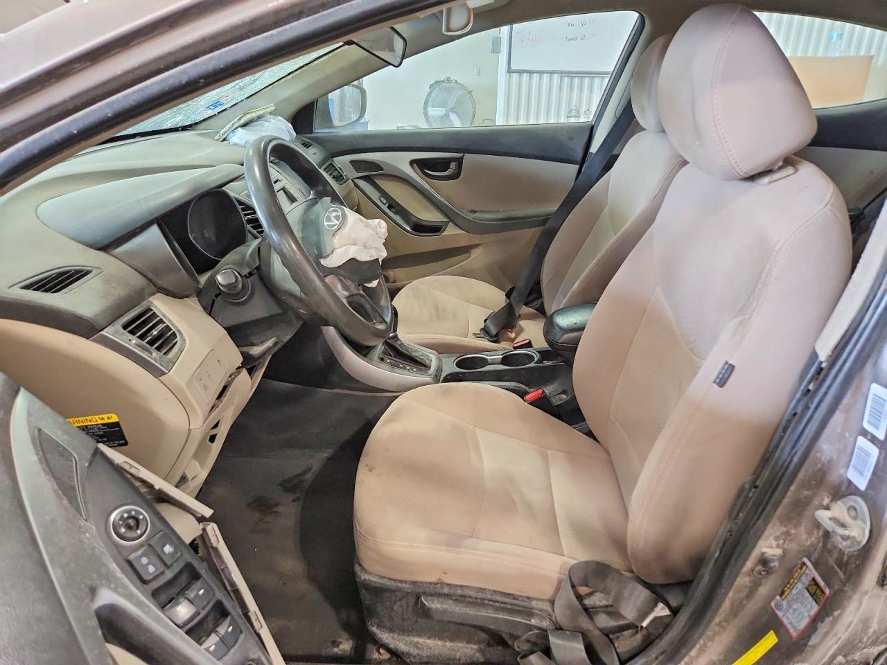 2015 HYUNDAI ELANTRA SE photo 13