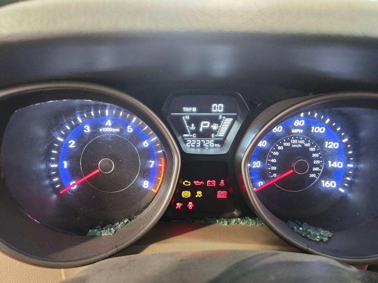 2015 HYUNDAI ELANTRA SE photo 17