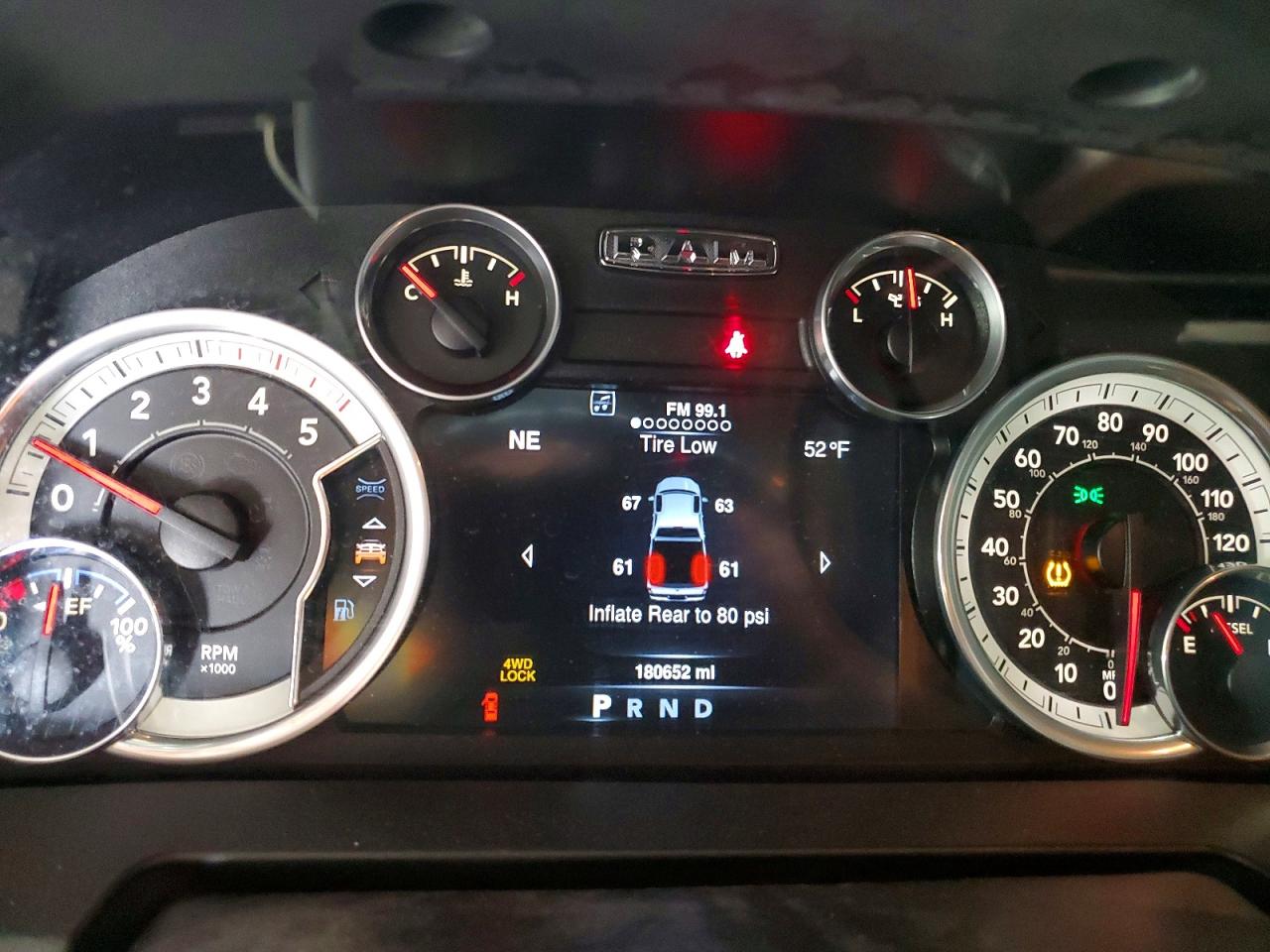 2016 RAM 2500 SLT photo 17