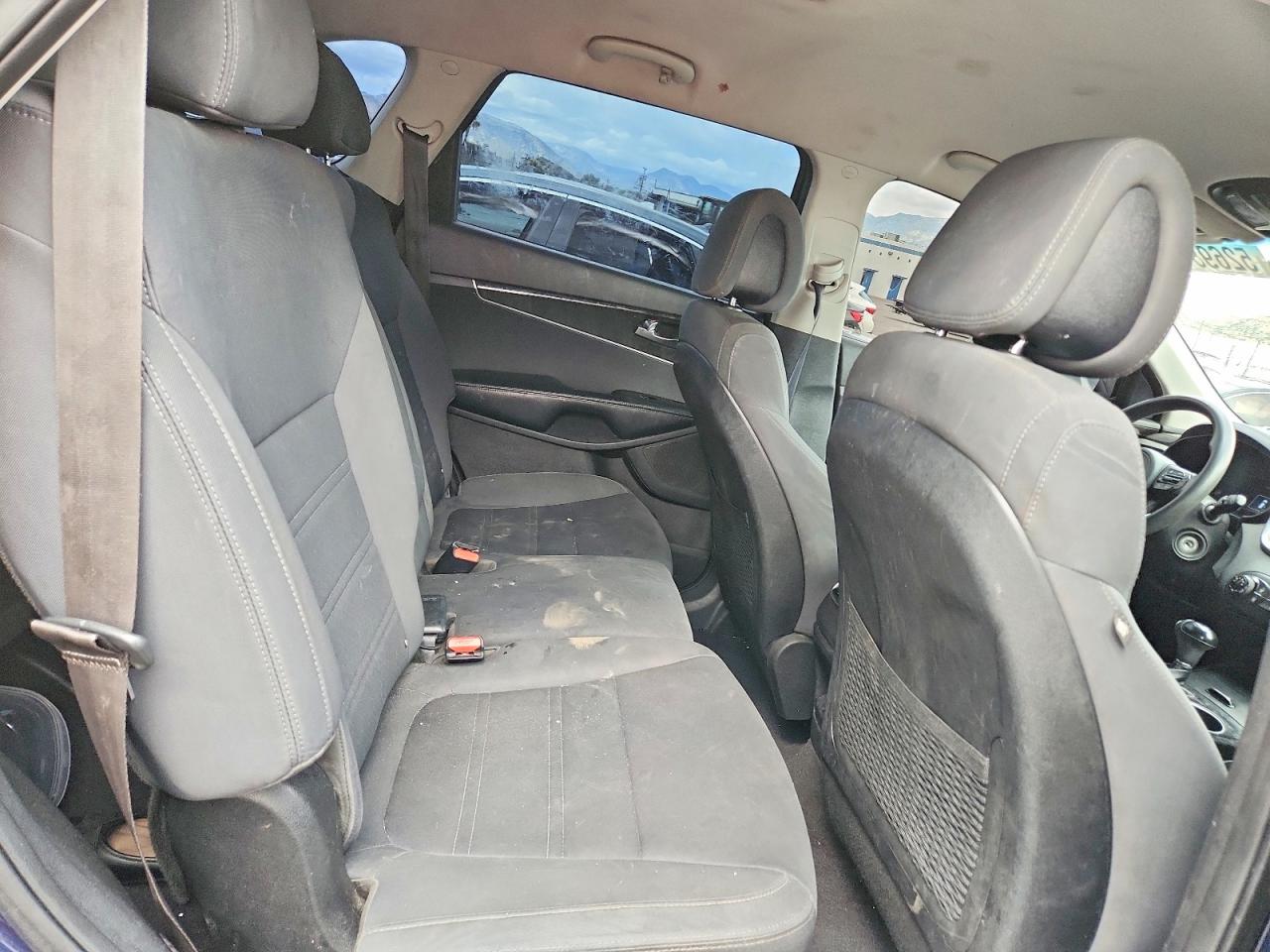 2016 KIA SORENTO LX V6 photo 31
