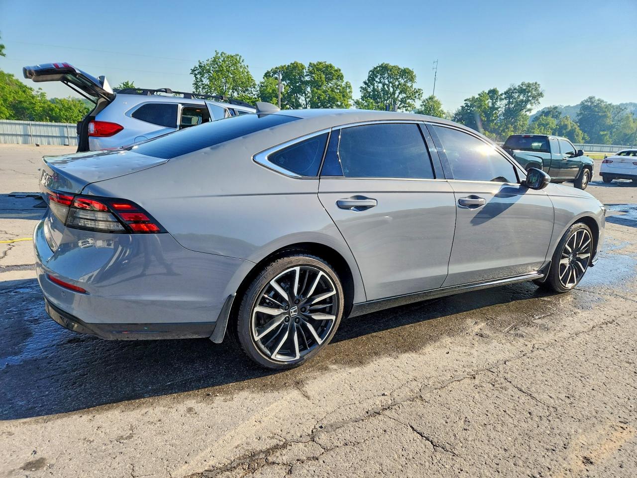2025 HONDA ACCORD TOURING HYBRID photo 3
